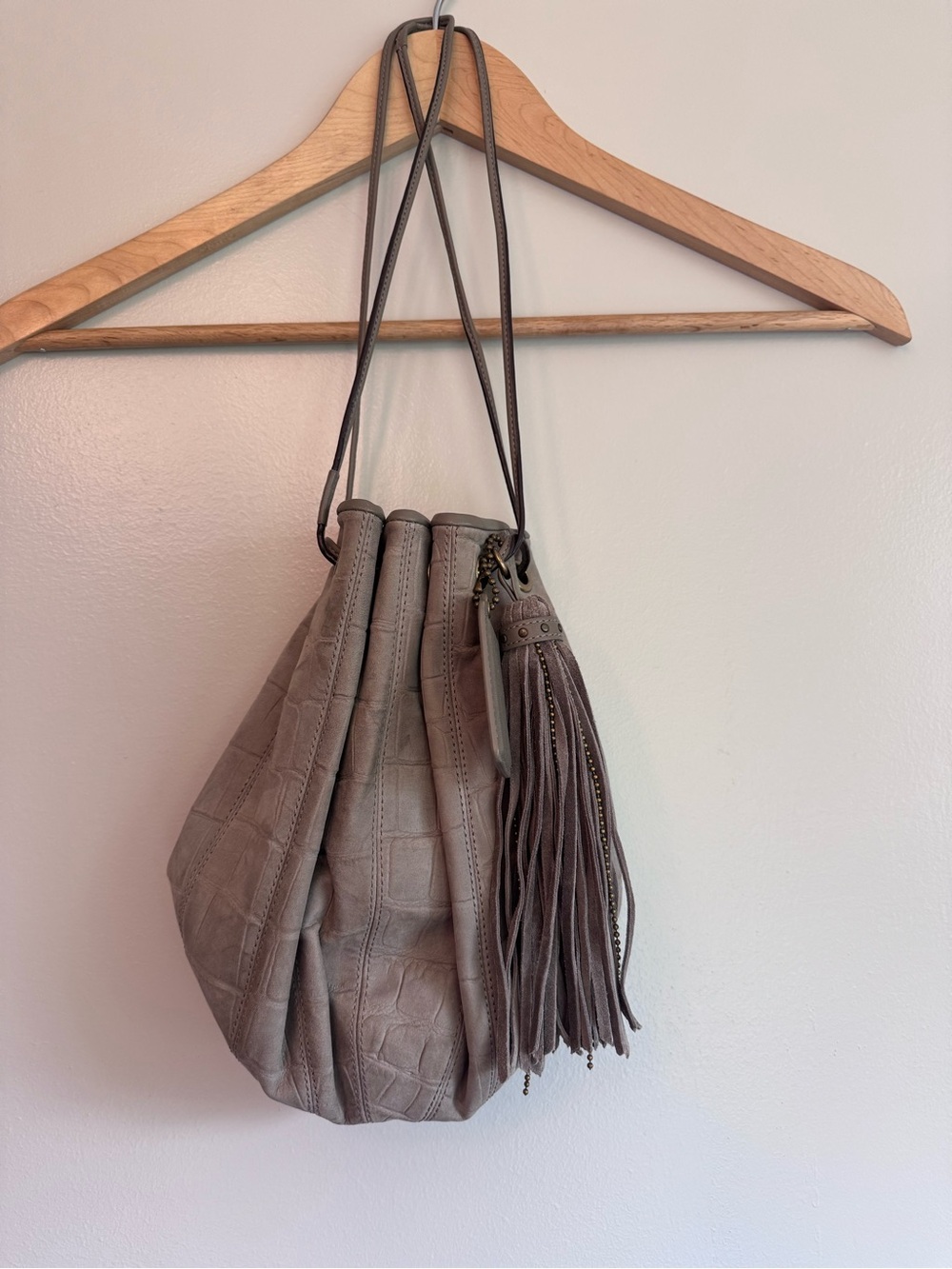 Coach Kelly Framel Glamour Drawstring Leather Taupe Croc Embossed Fringe Bag
